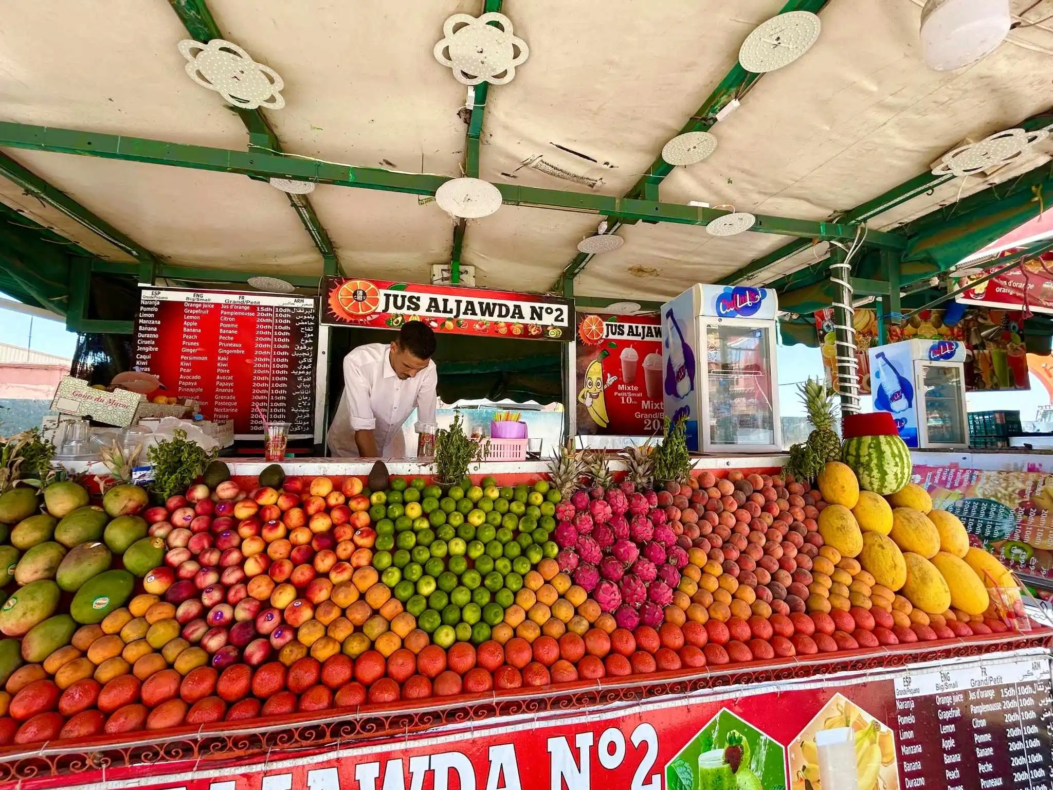 Colorful fruit juice stand No. 2 in Jemaa el-Fnaa market